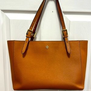 Tory Burch
York Small Buckle Tote